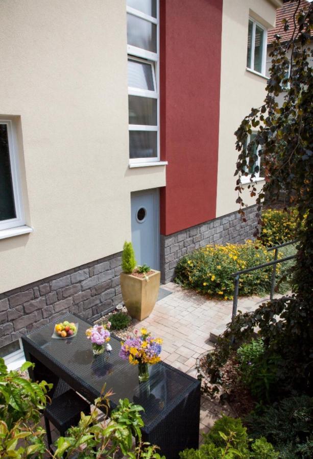 Apartman 2+kk, 50 M2 V Klidne Lokalite. 10 Min Od Centra Prahy. * Prague