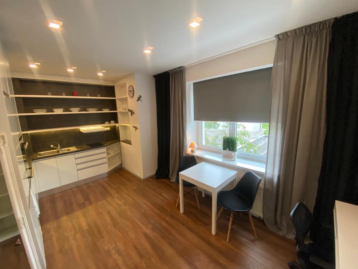 Apartman 2+kk, 50 M2 V Klidne Lokalite. 10 Min Od Centra Prahy. * Prague
