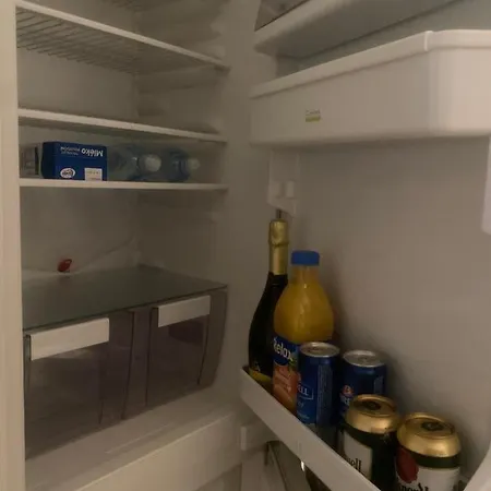 Apartman 2+Kk, 50 M2 V Klidne Lokalite. 10 Min Od Centra Prahy. Прага Экстерьер фото