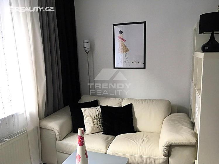 Apartment Apartman 2+kk, 50 M2 V Klidne Lokalite. 10 Min Od Centra Prahy. Prague