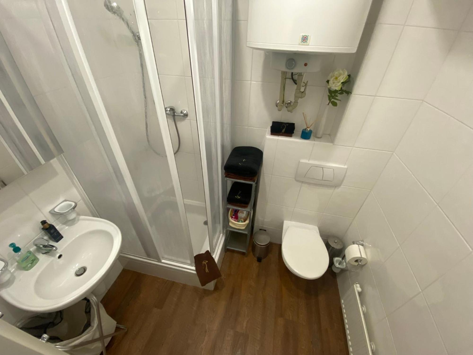 Apartman 2+kk, 50 M2 V Klidne Lokalite. 10 Min Od Centra Prahy. Apartment *